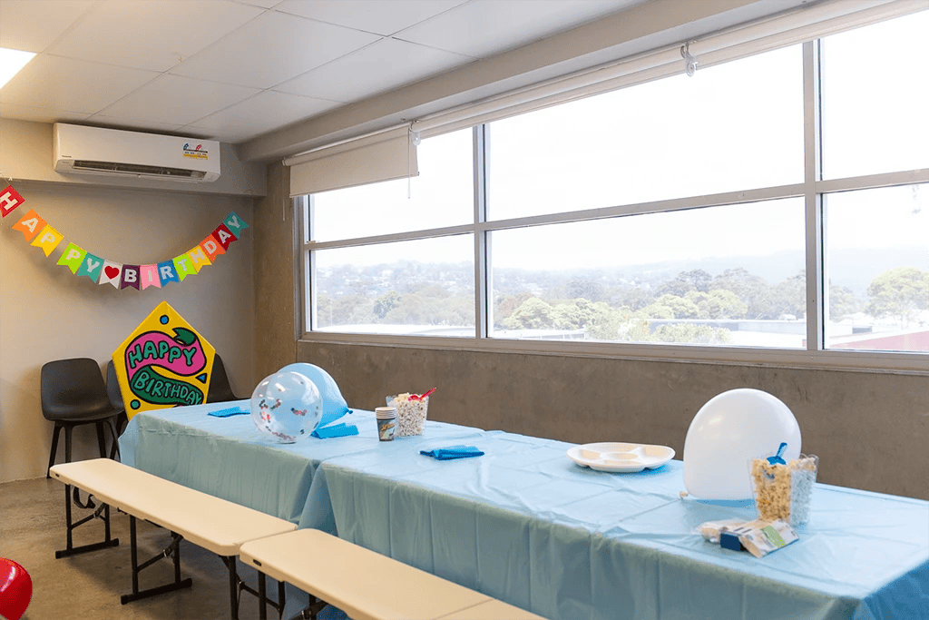 Kids Birthday Parties 3 Modbod Gymnastics kids birthday party table